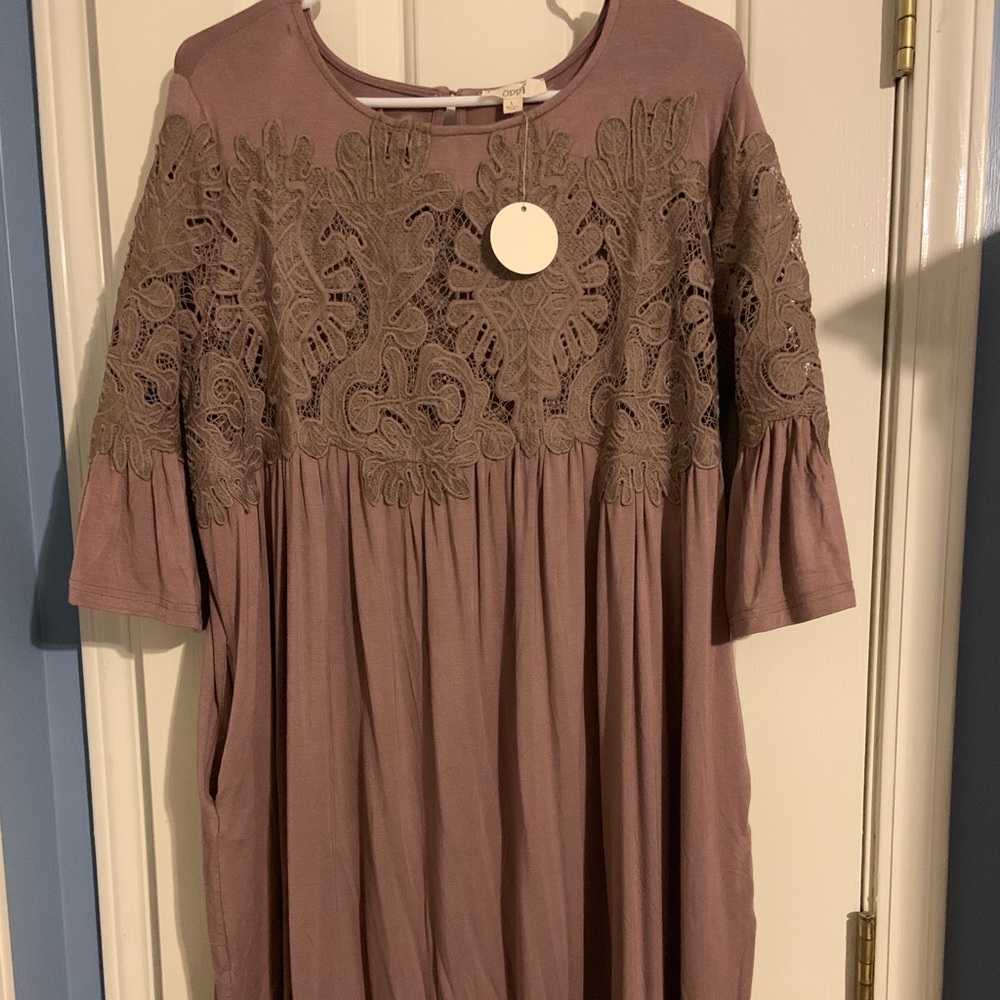 Lace dress with pockets BRAND NEW NEVER WORN
